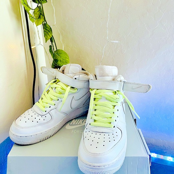 Nike Shoes - Nike Air Force 1’s mid womens size 7